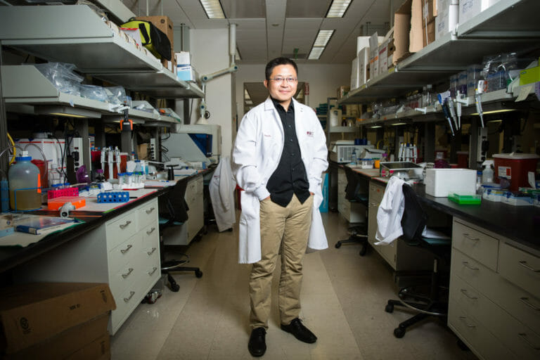 Tony Hu in laboratory